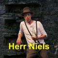 A 40 Herr Niels